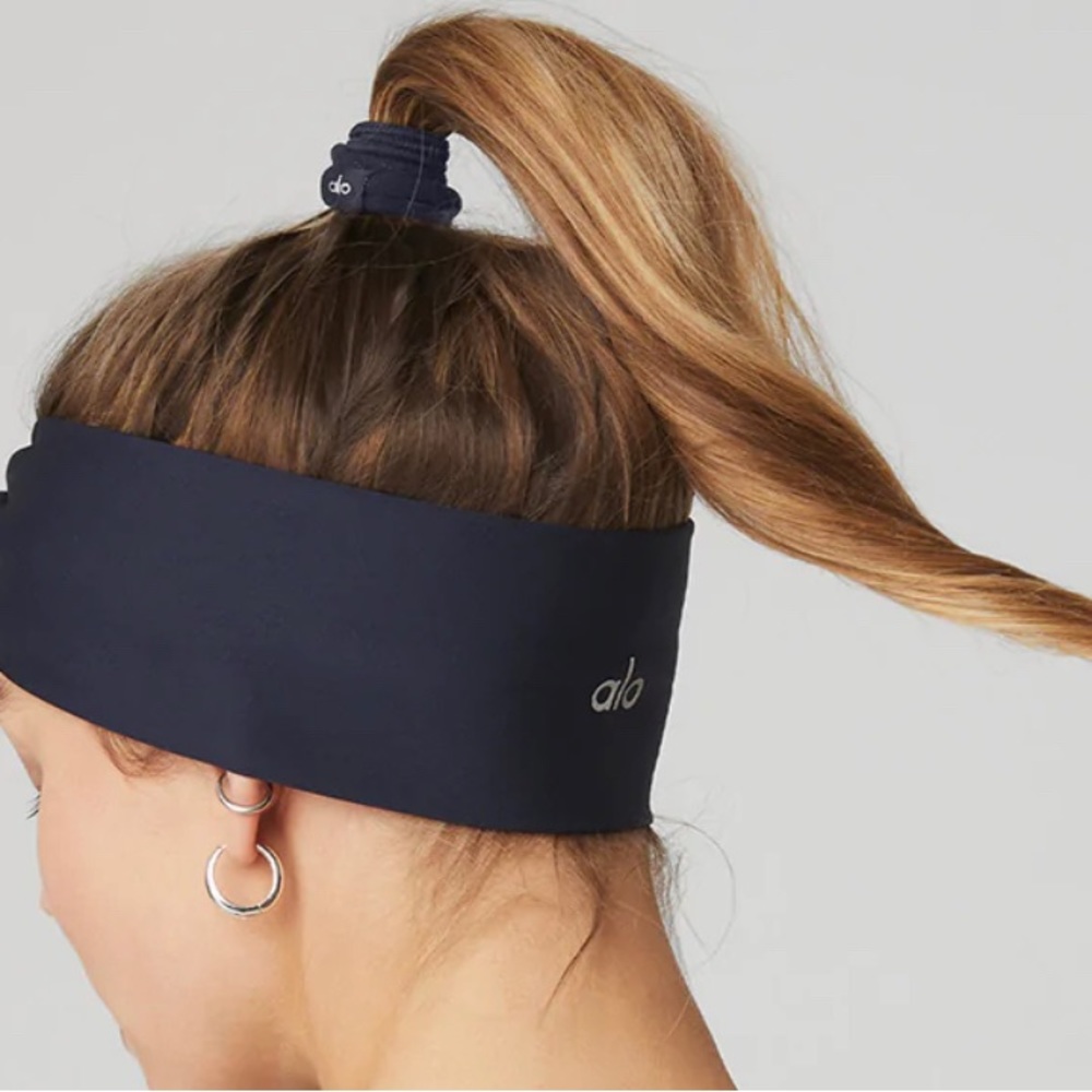 Alo Yoga headband